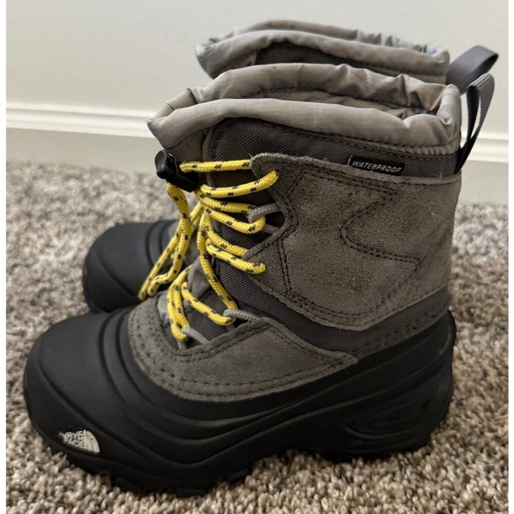 The North Face Alpenglow V Waterproof kids boot size 11 - Picture 2 of 6